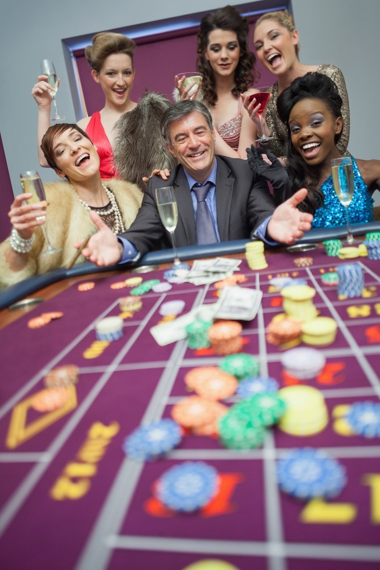 Roulette betting layout and chip placement interface
